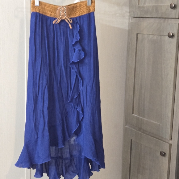 ***AMY BYERS  High and Low Skirt - Picture 2 of 6